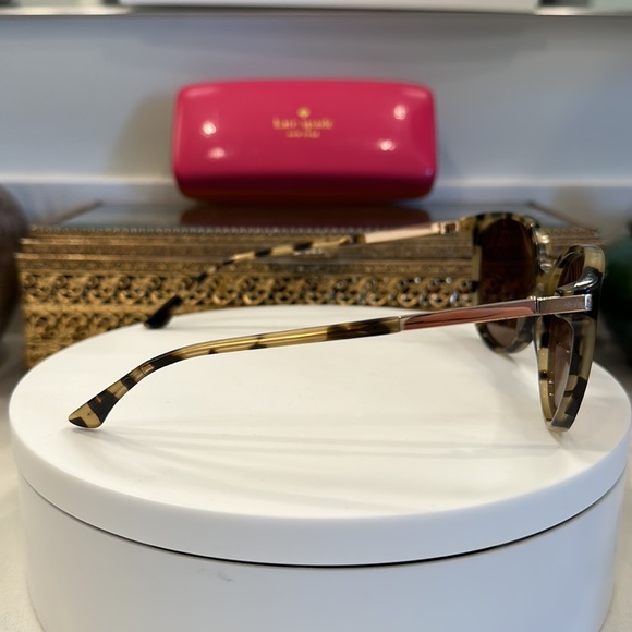 Vintage kate spade ♠️ Polarized Tortoiseshell Cat-eye Sunglasses & ks Hard Case main image 9